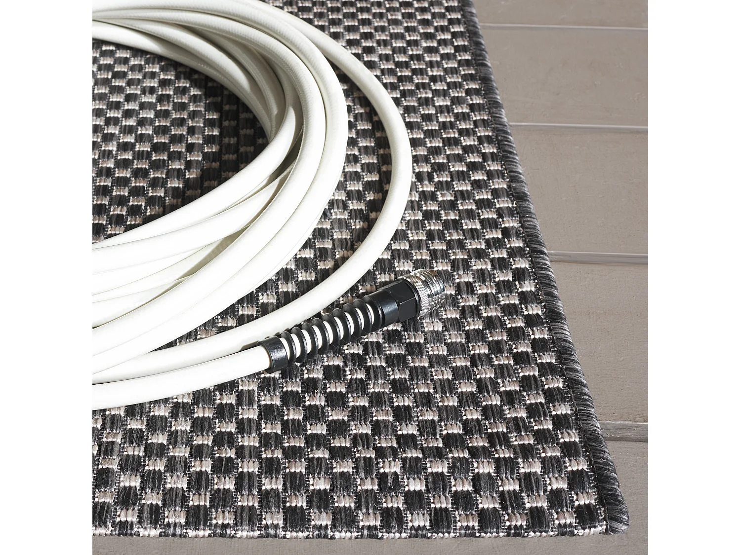 Tapis Noir/Neutre 79 X 152 cm - Daphne