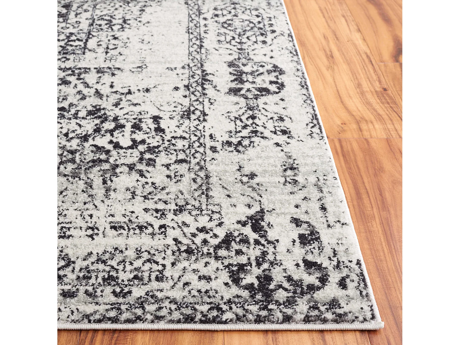 Tapis Neutre/Noir 122 X 183 cm - Carine