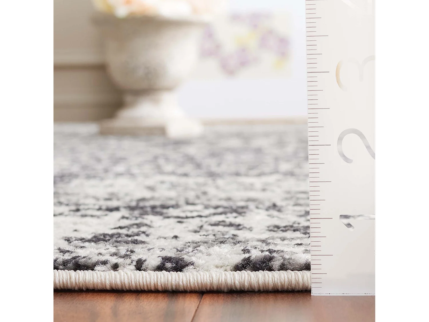 Tapis Neutre/Noir 122 X 183 cm - Carine
