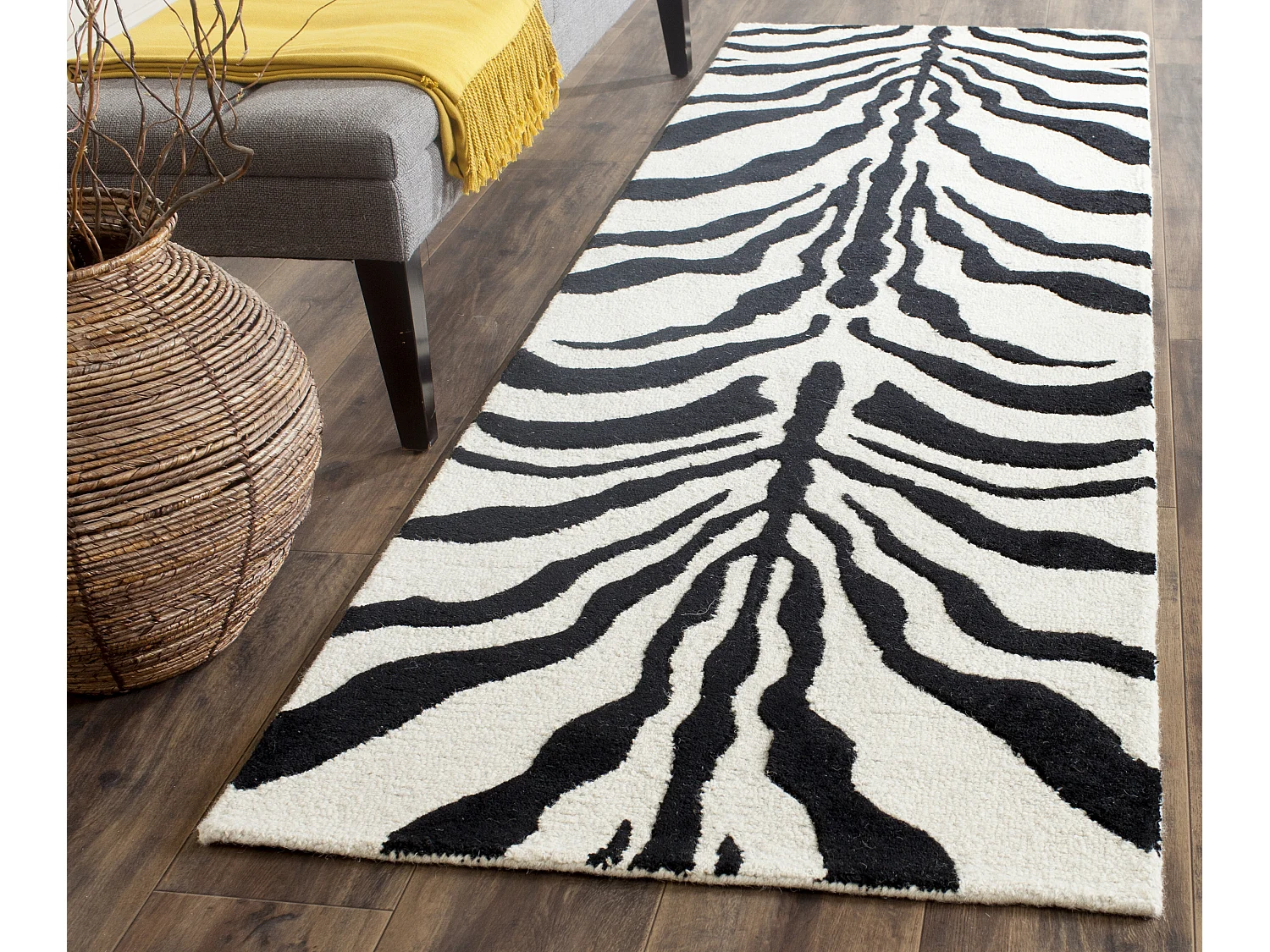 Tapis Neutre/Noir 76 X 244 cm - Nahla