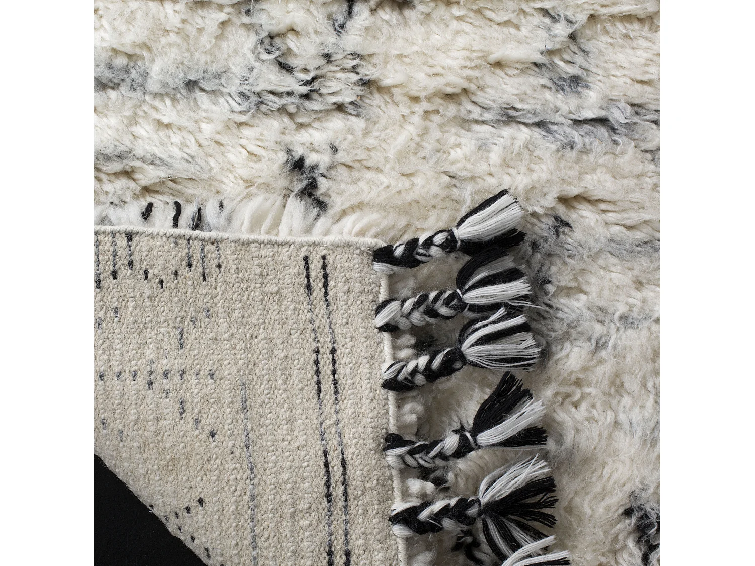 Tapis Neutre/Noir 160 X 229 cm - Estel