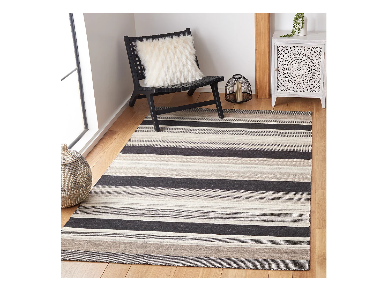 Tapis Neutre/Noir 152 X 244 cm - Elysia