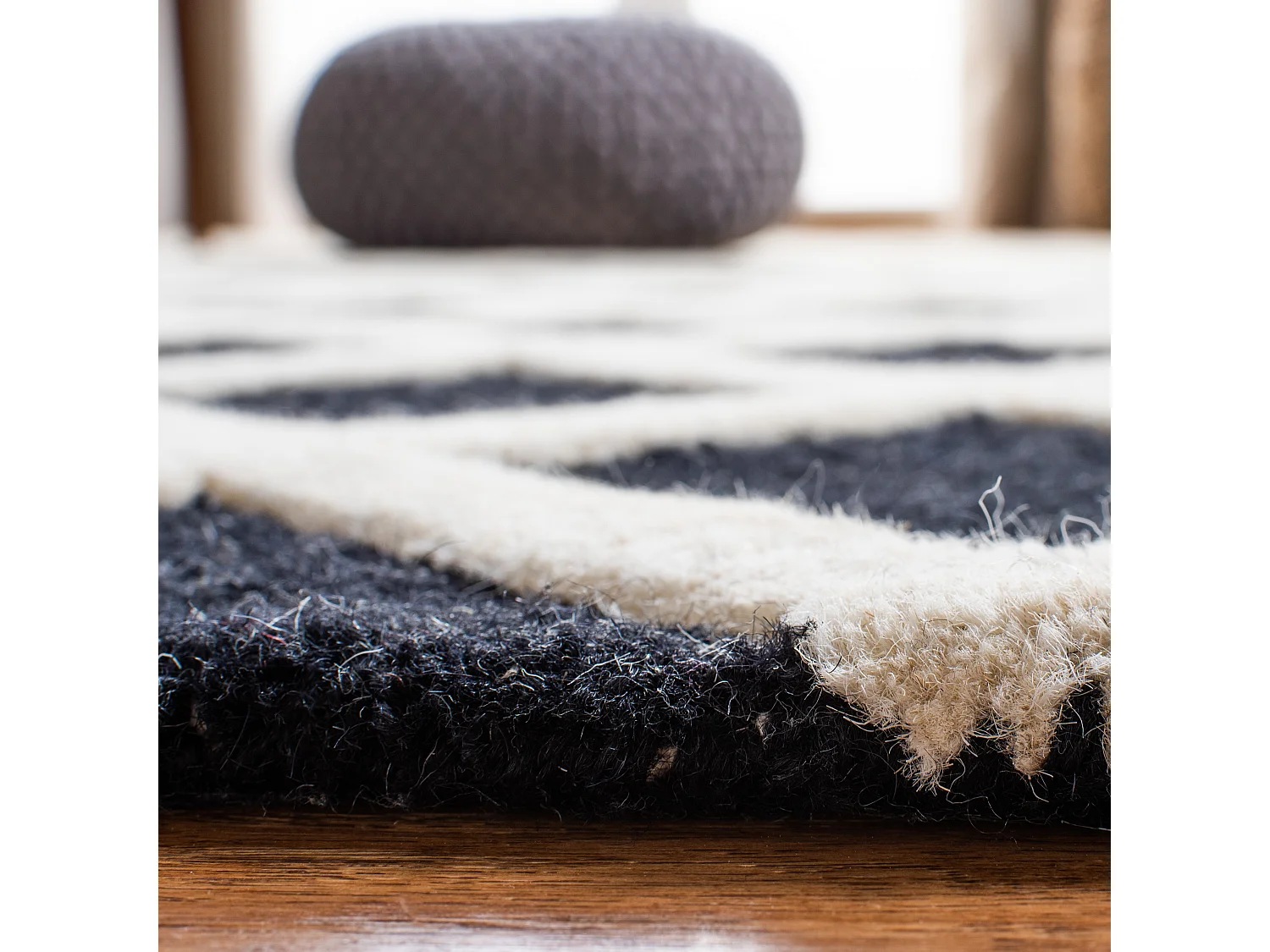 Tapis Noir/Neutre 61 X 91 cm - Sophie