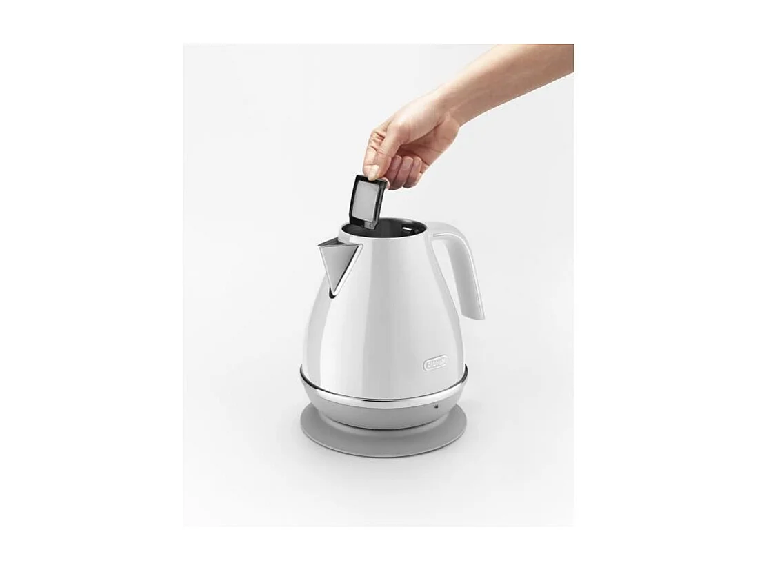 Bouilloire DELONGHI ICONA CAPITALS - 1,7L - Acier inoxydable - Base amovible et pivotante 360° - Filtre anticalcaire - Blanc
