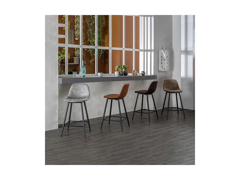 Lot de 2 tabourets hauts rembourrés "Brig" en similicuir gris avec repose-pieds cm 50x44 84h