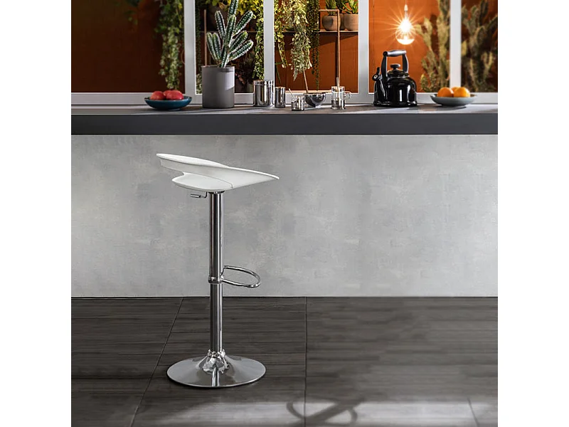 Lot de 2 tabourets hauts "Glenda" blancs en polypropylène avec vérin à gaz et repose-pieds, 40x40 cm, hauteur 69 cm.