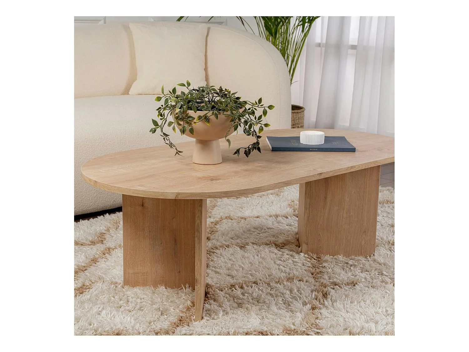 Table basse ovale effet chêne clair - pieds en V MARFA