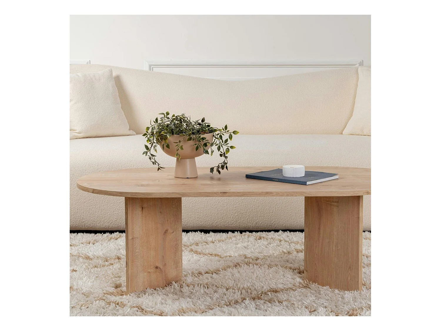 Table basse ovale effet chêne clair - pieds en V MARFA