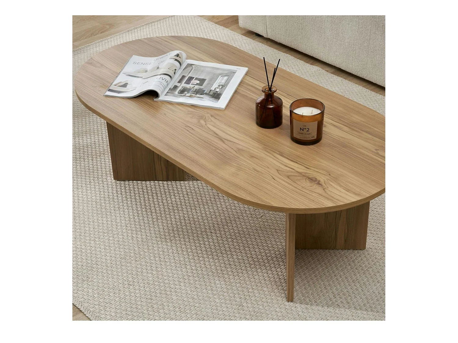 Table basse ovale effet chêne huilé - pieds en V MARFA