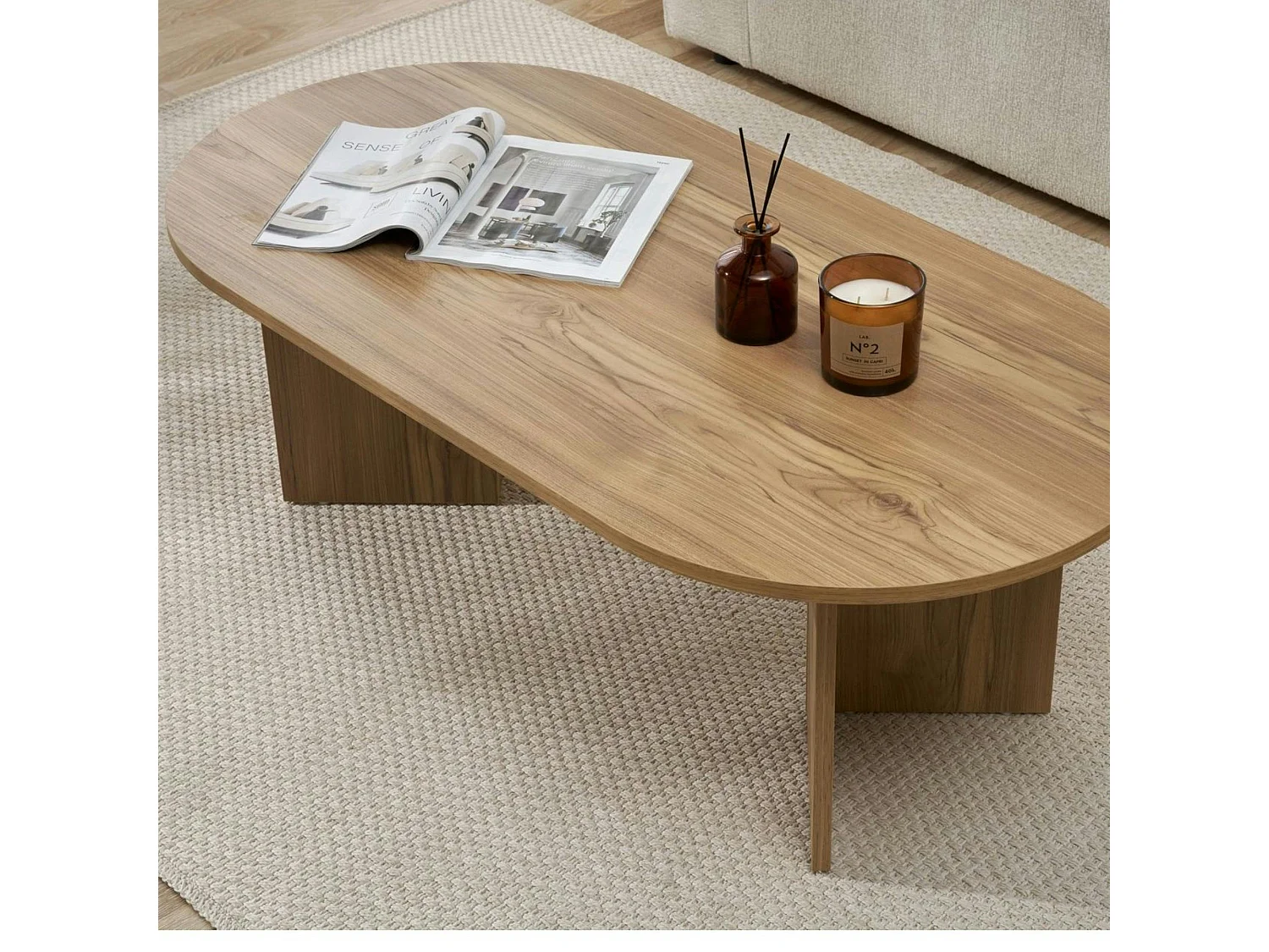 Table basse ovale effet chêne huilé - pieds en V MARFA