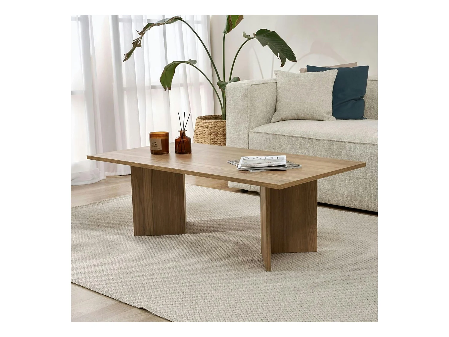 Table basse moderne effet chêne huilé - pieds en V MARFA