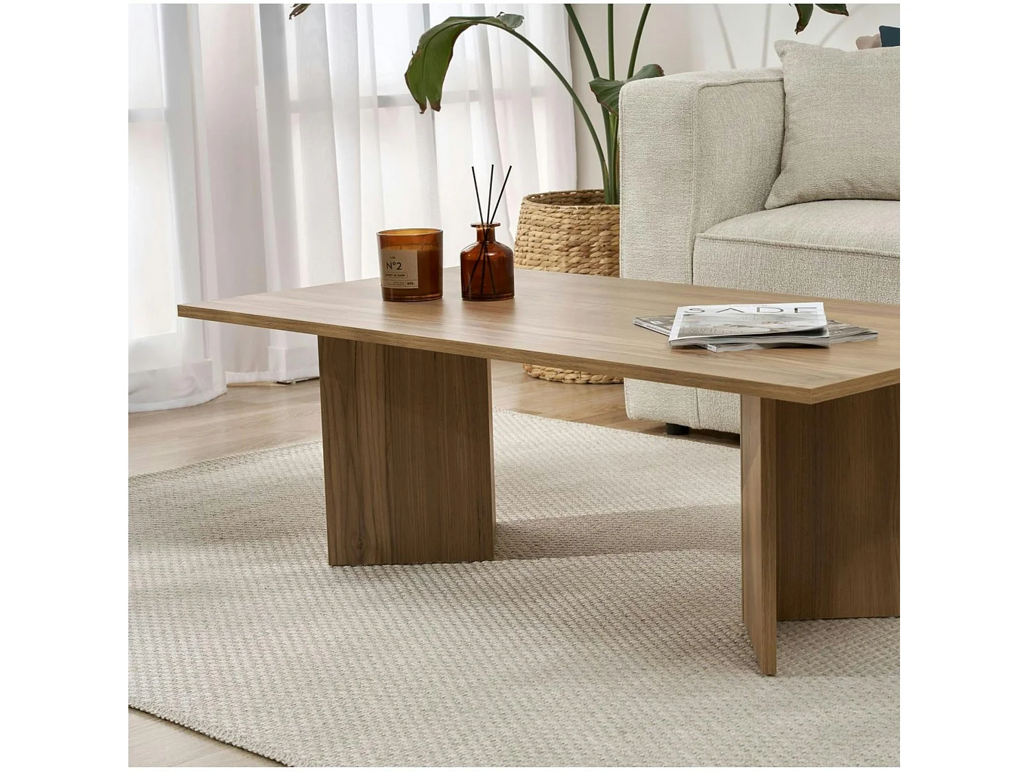 Table basse moderne effet chêne huilé - pieds en V MARFA