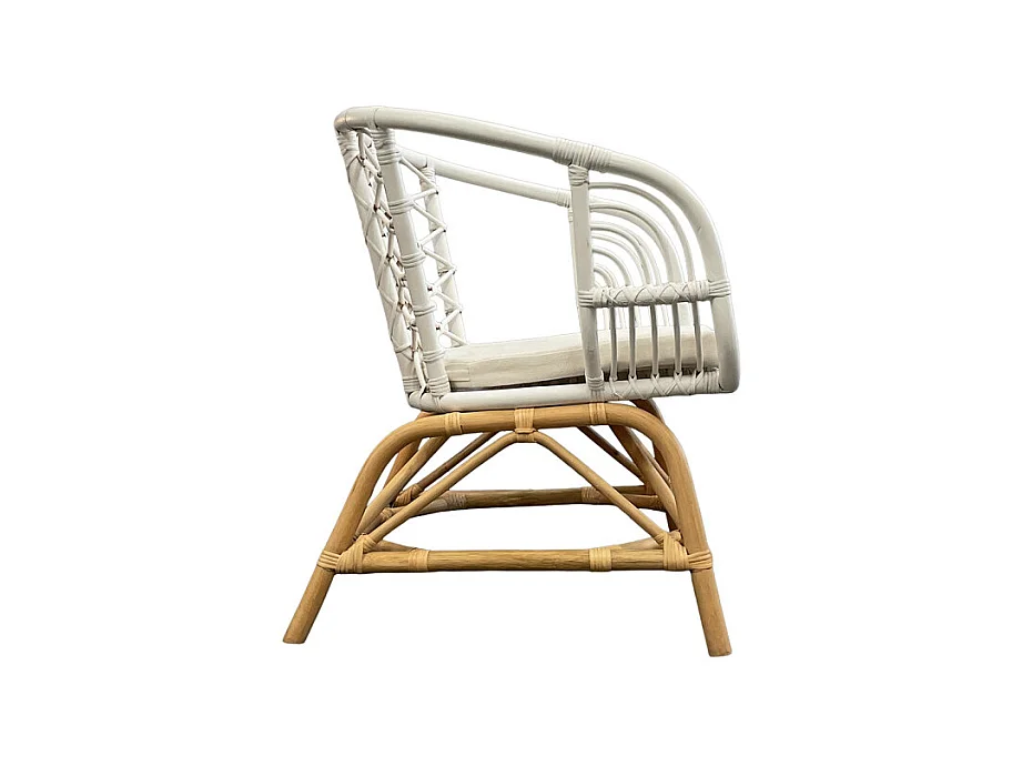 Fauteuil arrondi en rotin tressé blanc et couleur naturelle – VIOLA