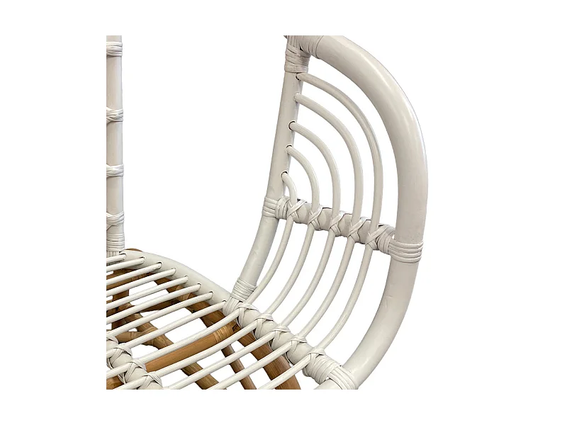 Fauteuil arrondi en rotin tressé blanc et couleur naturelle – VIOLA