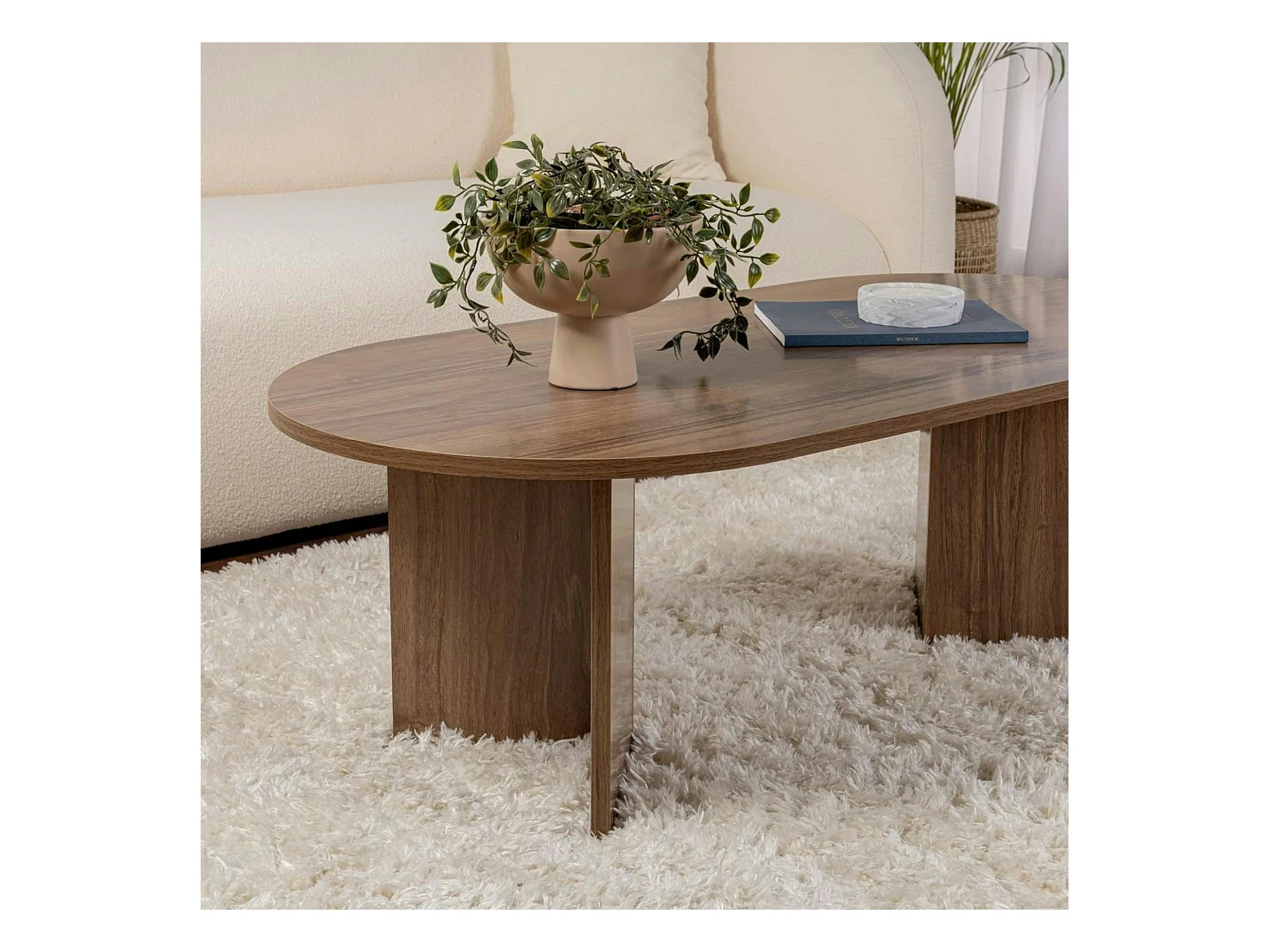 Table basse ovale effet bois de noyer - pieds en V MARFA