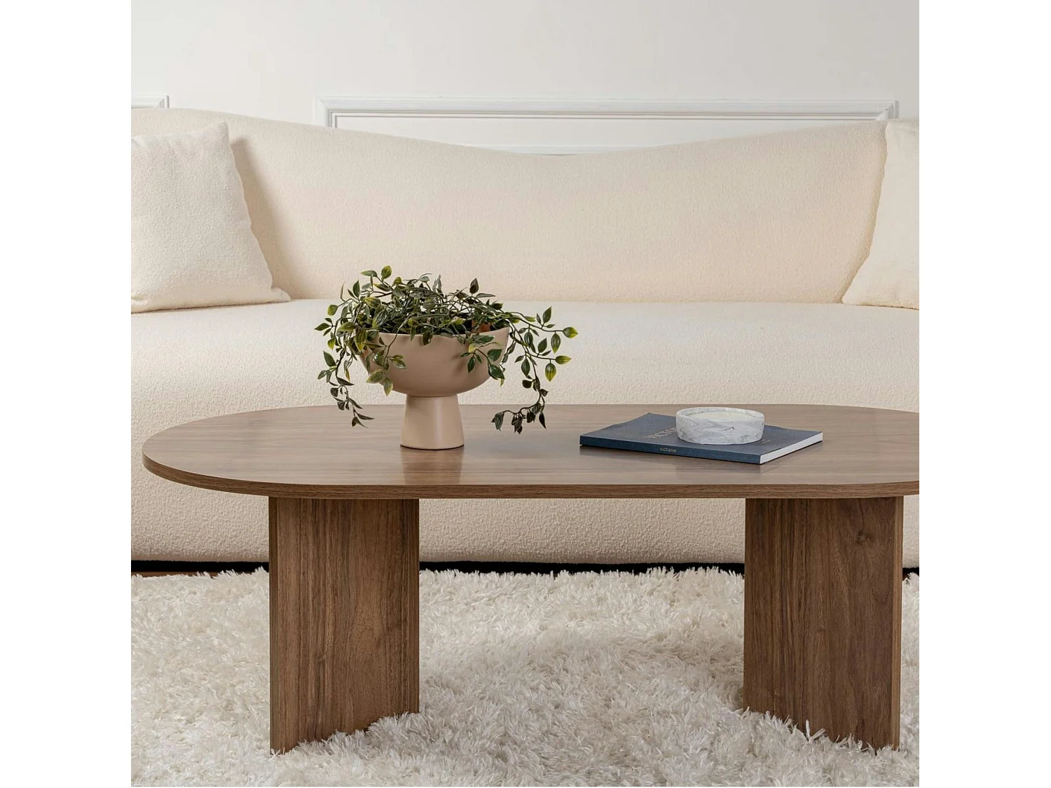 Table basse ovale effet bois de noyer - pieds en V MARFA