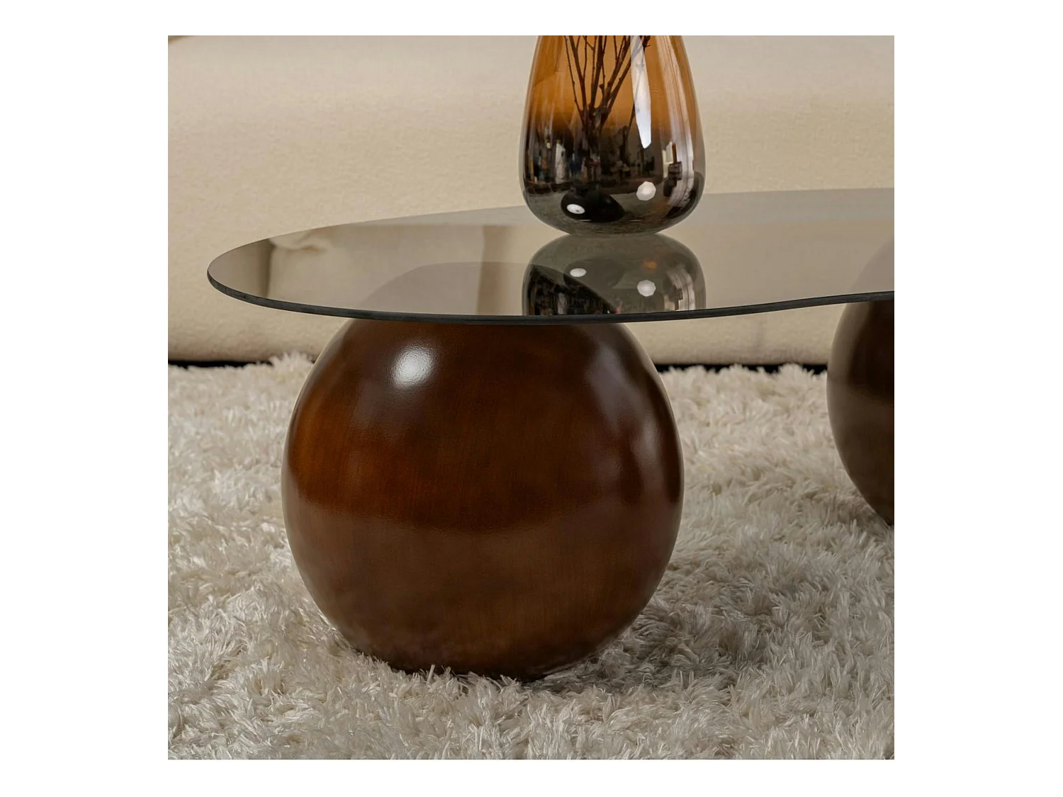 Table basse verre fumé design – 3 pieds boules marrons KOCHI