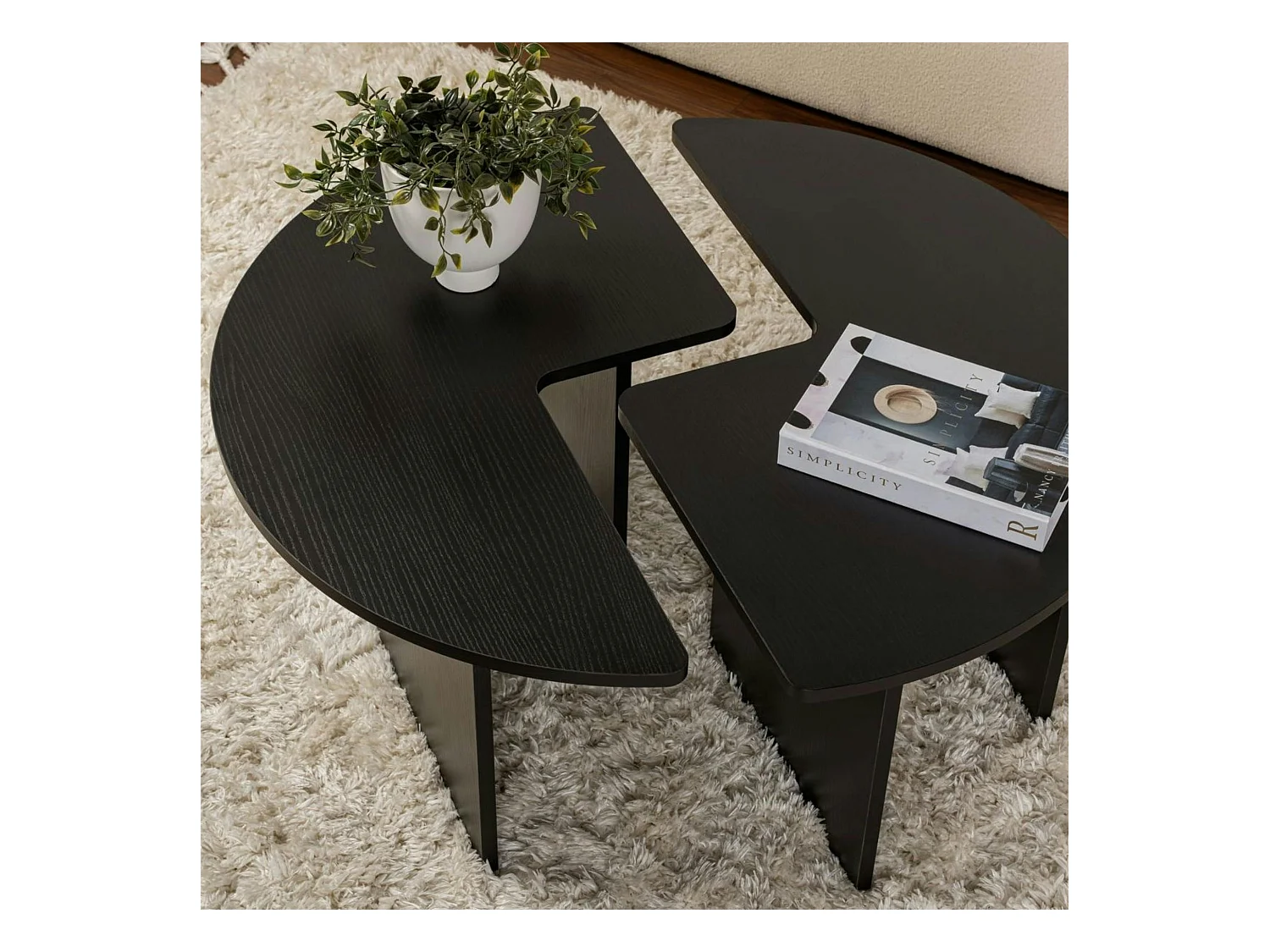 Table basse ronde noire effet bois - design puzzle MARFA