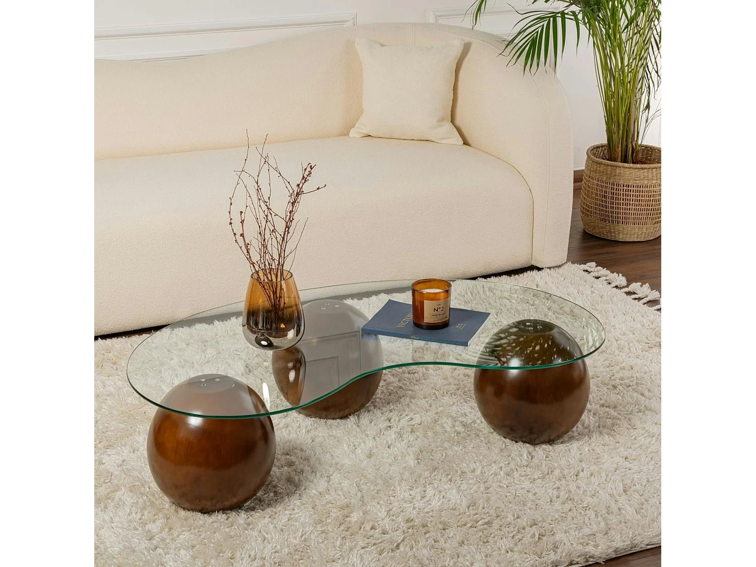 Table basse en verre design – 3 pieds boules marrons KOCHI