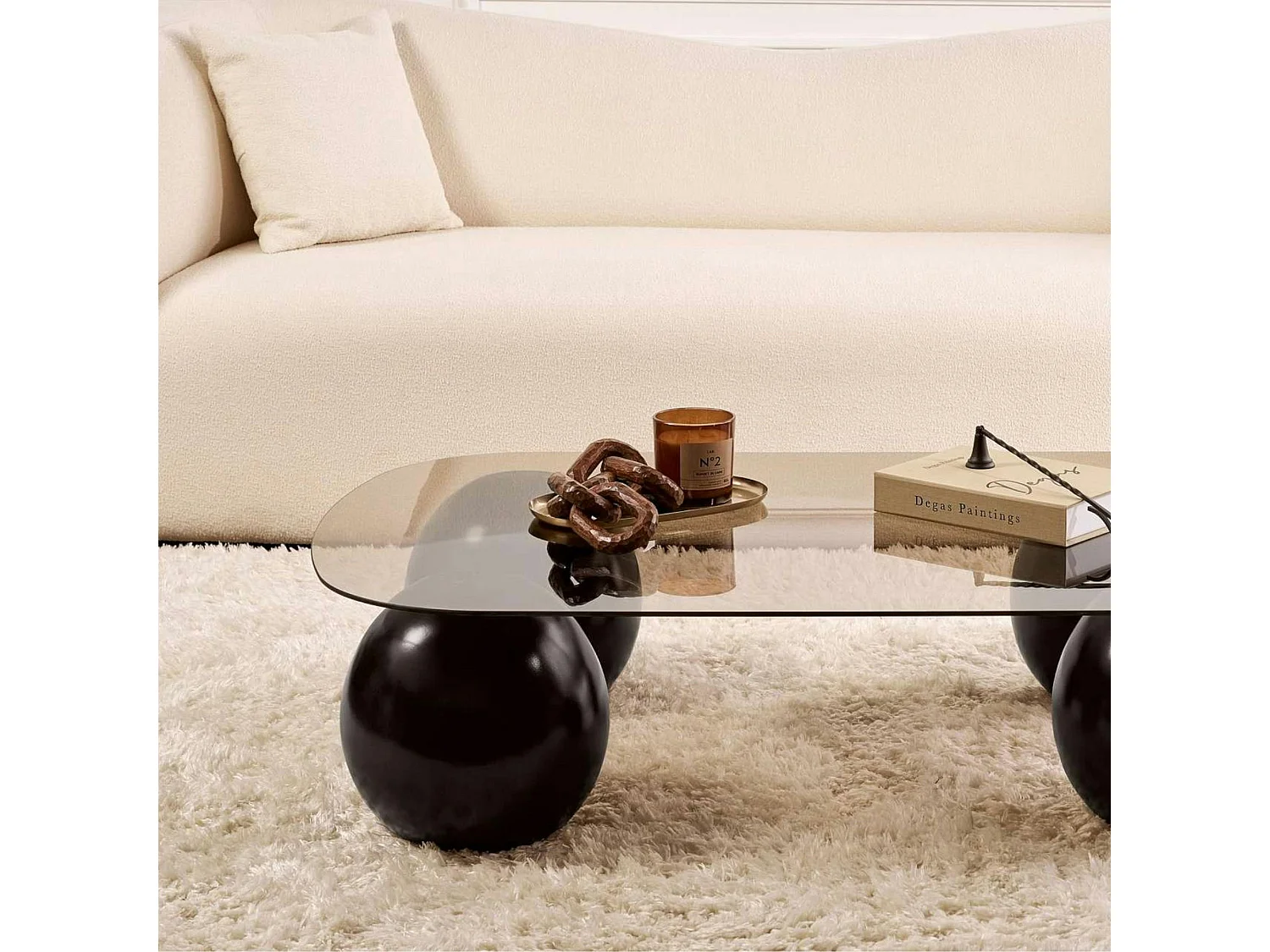 Table basse verre ambré bords arrondis - 4 pieds noirs KOCHI