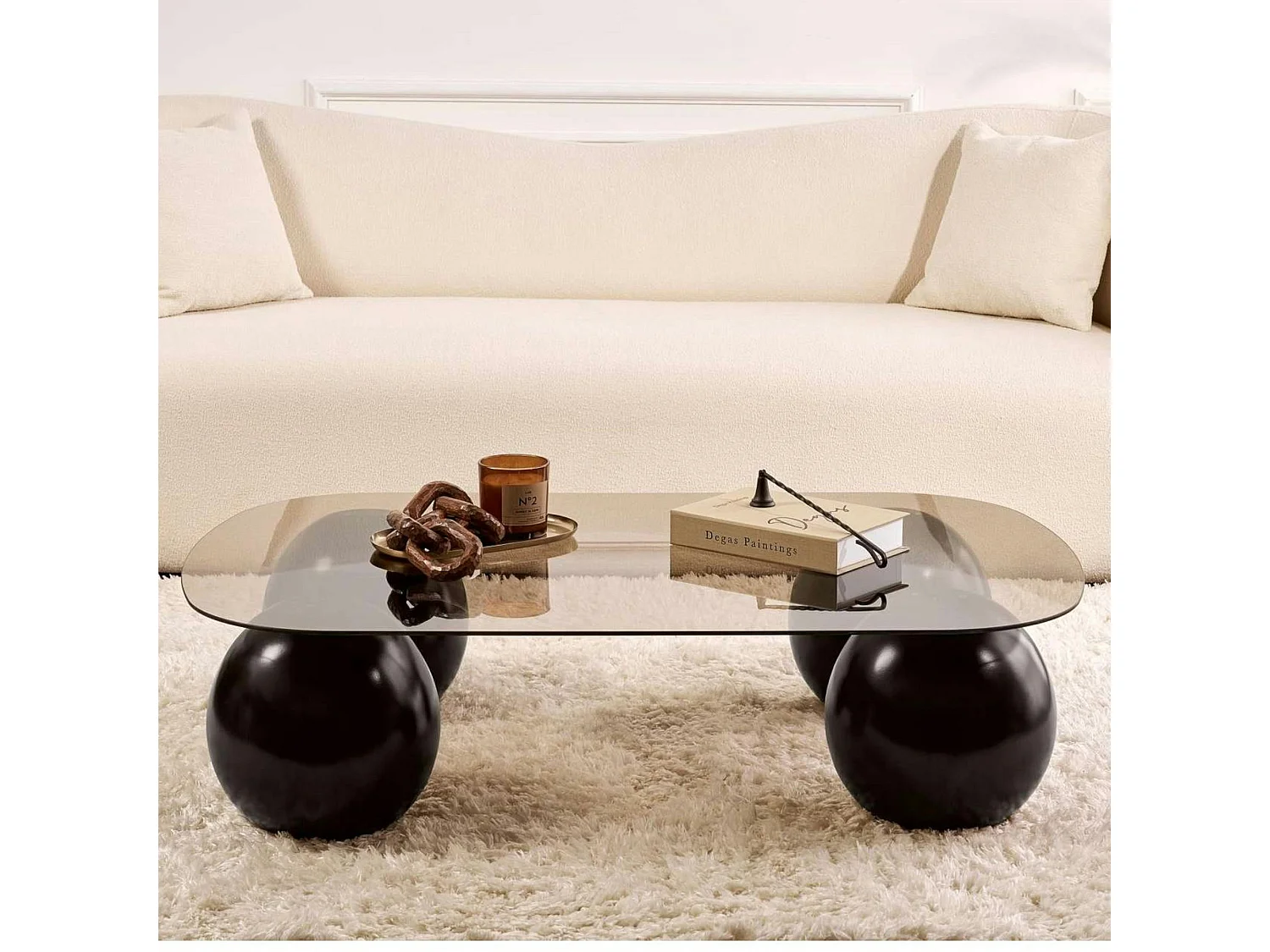 Table basse verre ambré bords arrondis - 4 pieds noirs KOCHI