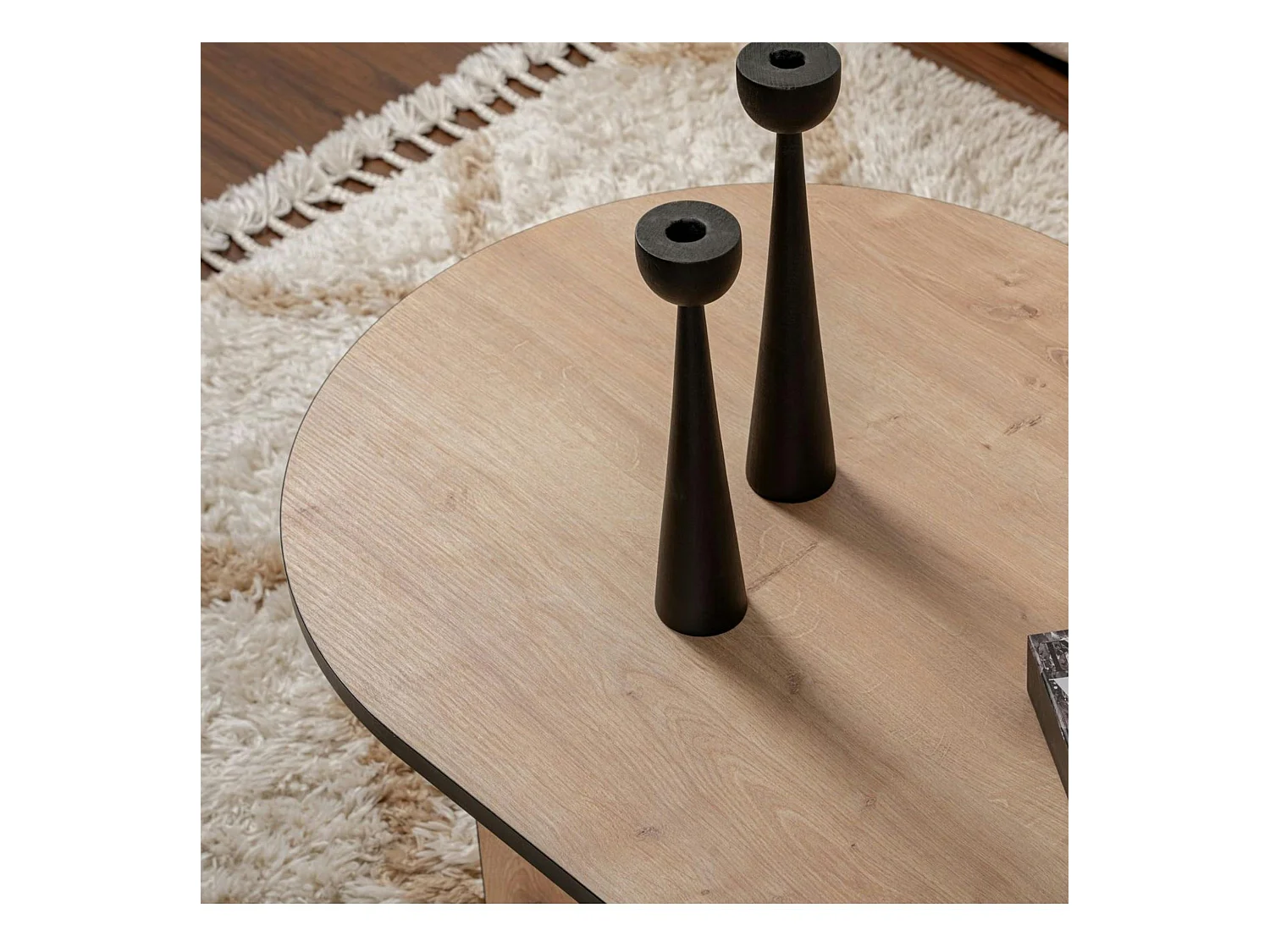Table basse ovale effet bois & fini noir - pieds en V MARFA