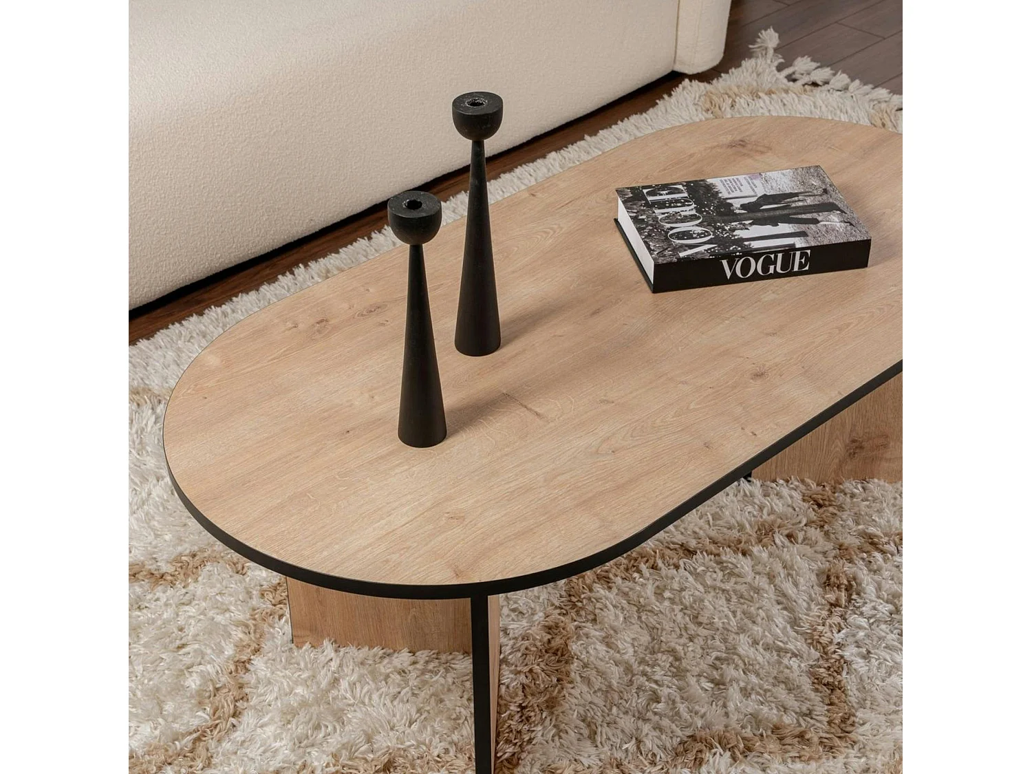 Table basse ovale effet bois & fini noir - pieds en V MARFA