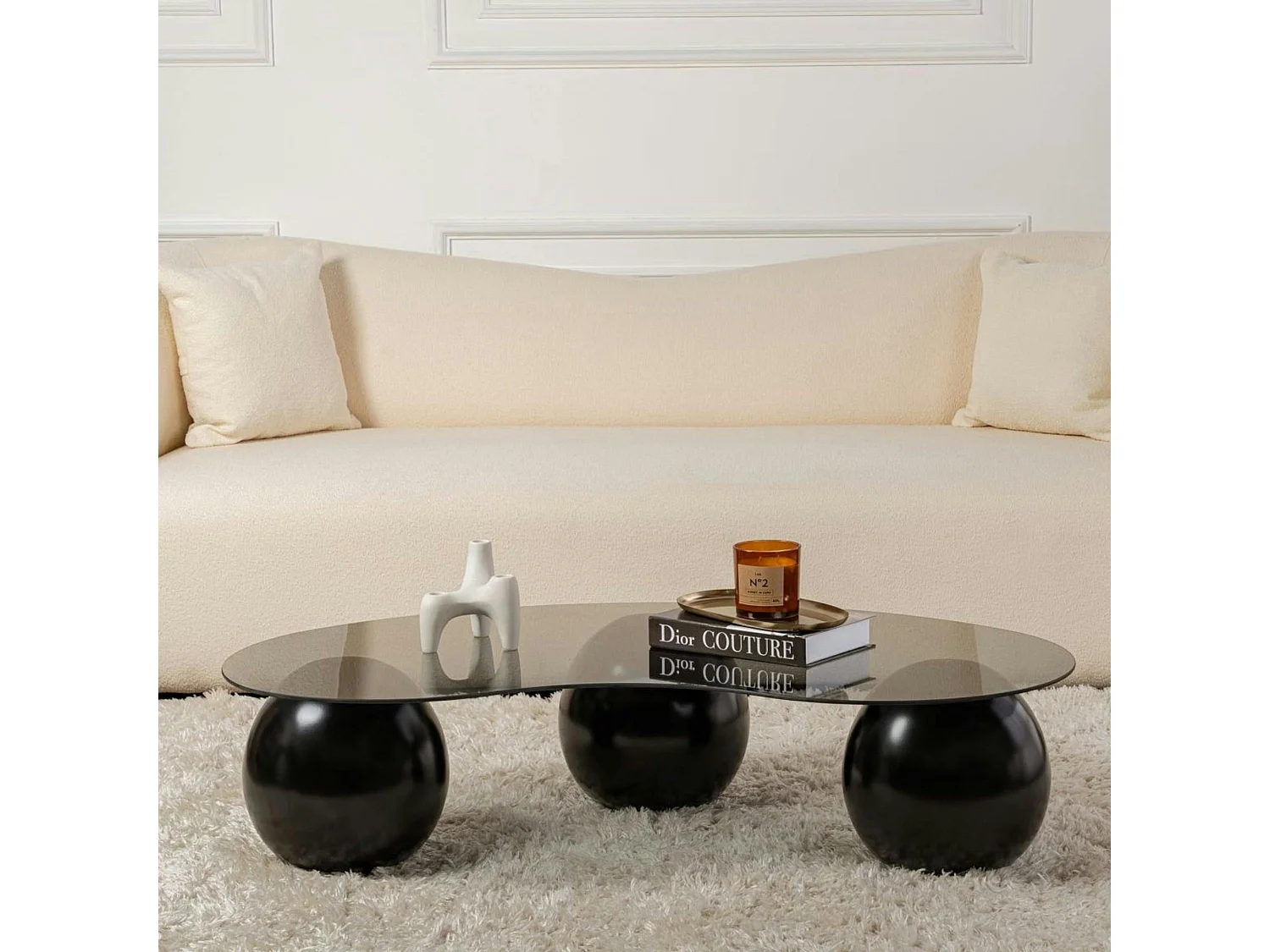 Table basse verre fumé design - 3 pieds boules noirs KOCHI