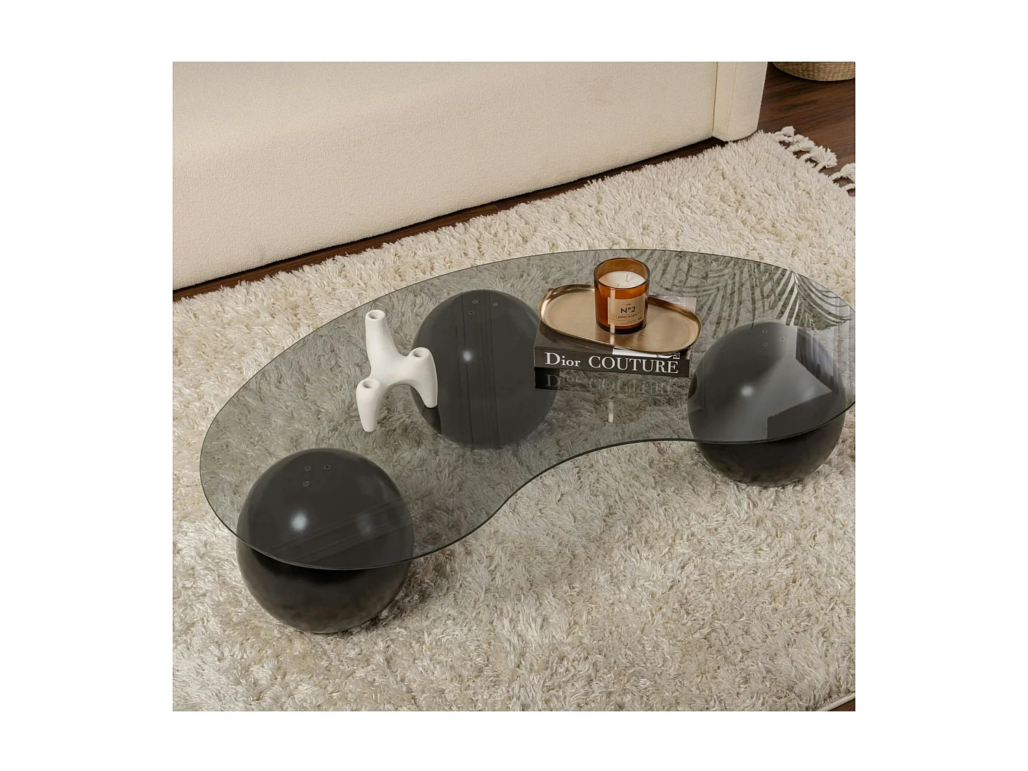 Table basse verre fumé design - 3 pieds boules noirs KOCHI