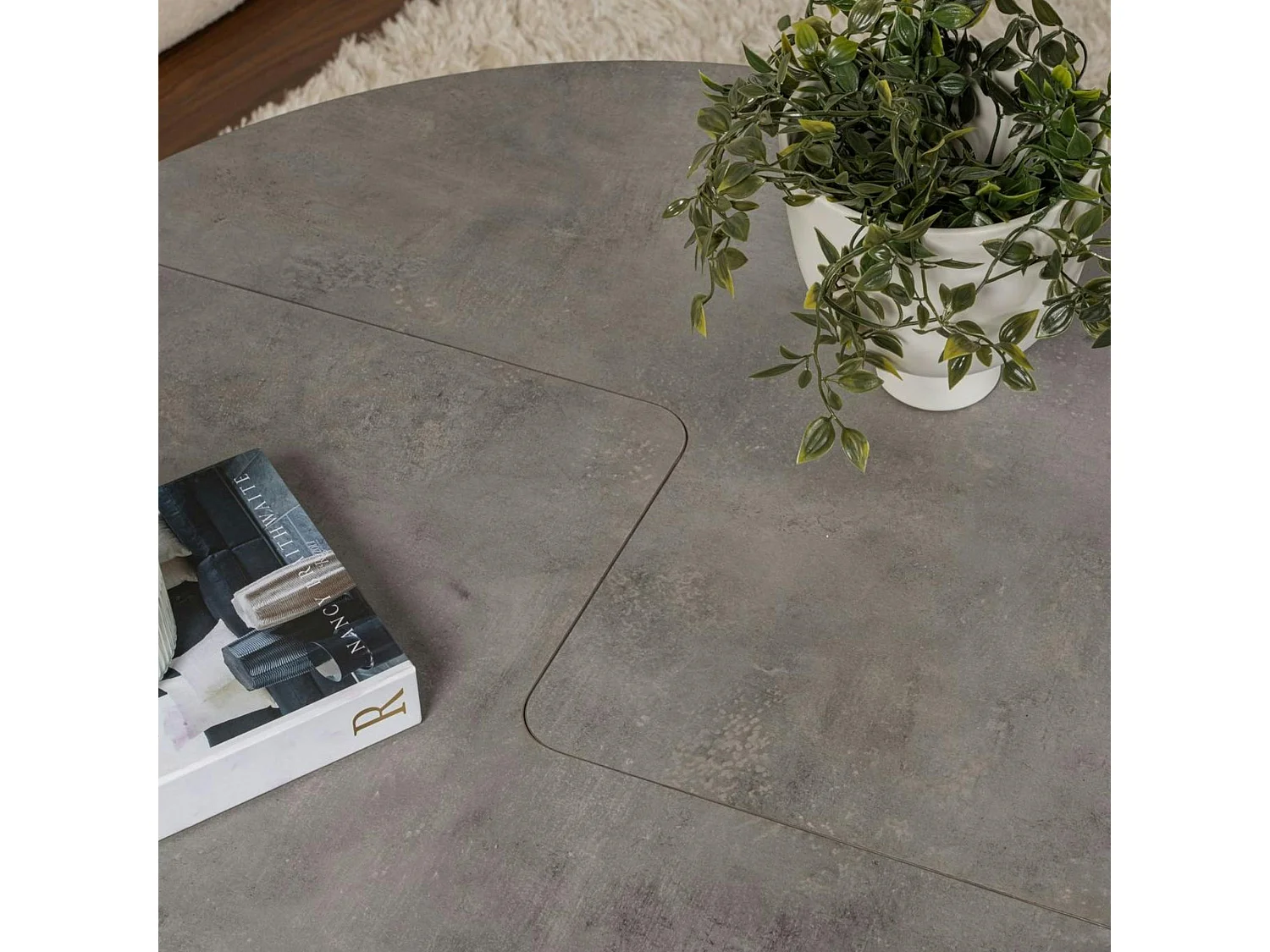 Table basse ronde effet béton – design puzzle MARFA