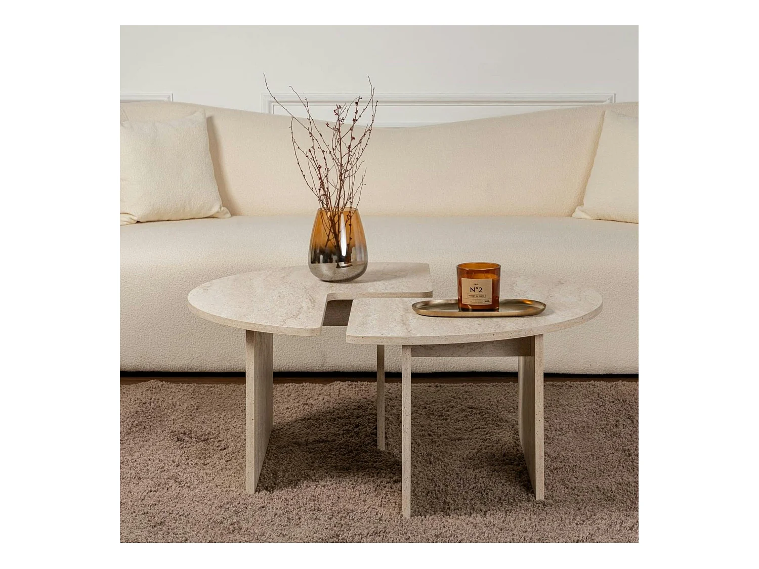 Table basse ronde effet travertin - design puzzle MARFA