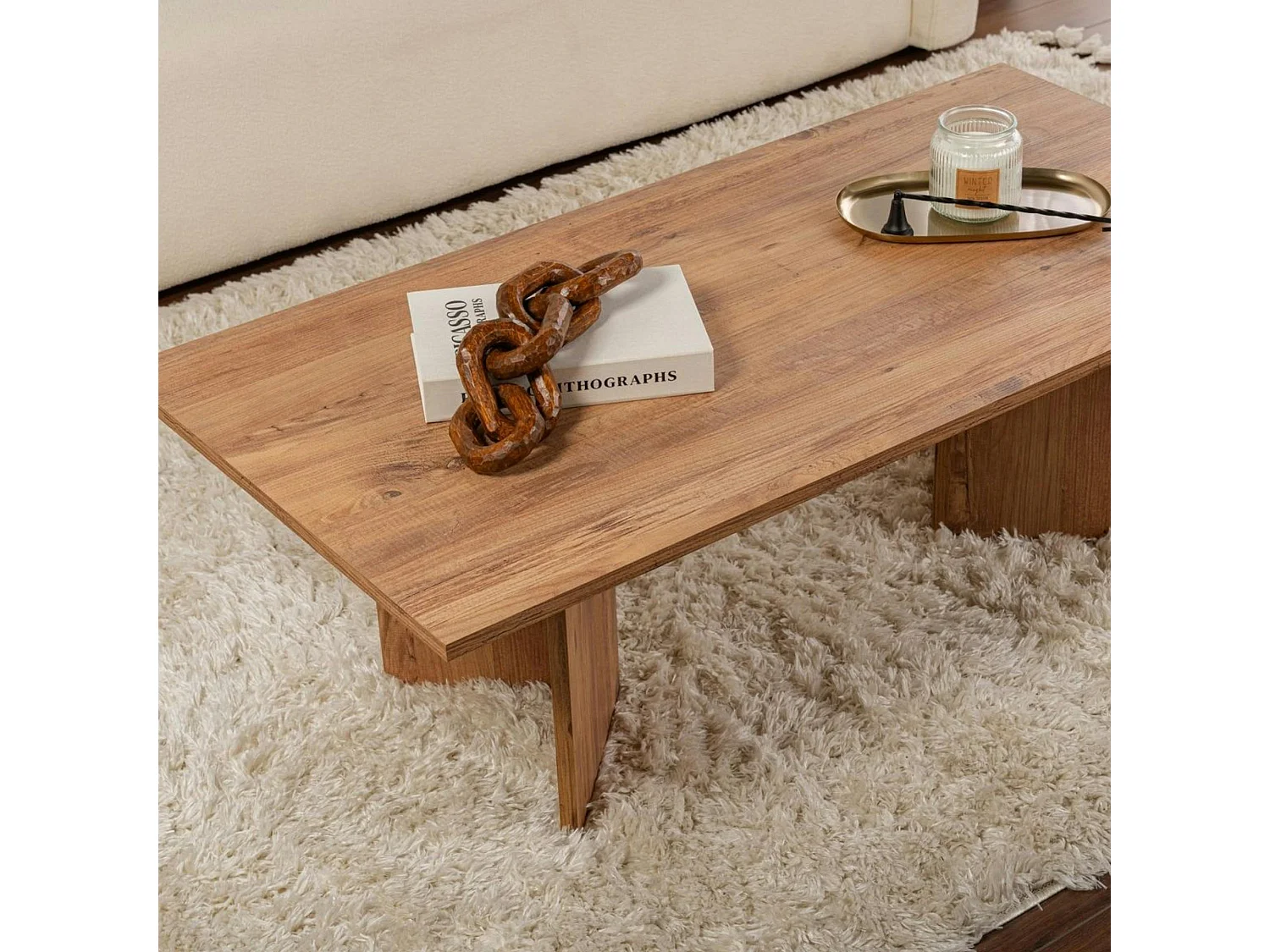 Table basse moderne effet bois de pin - pieds en V MARFA