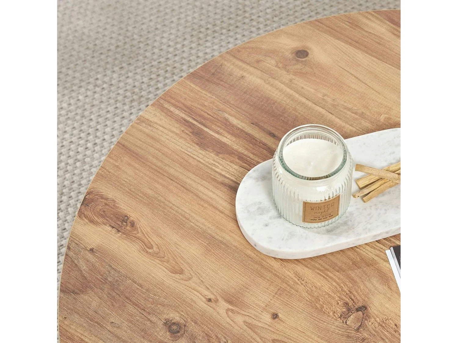 Table basse ronde minimaliste - effet bois de pin MARFA