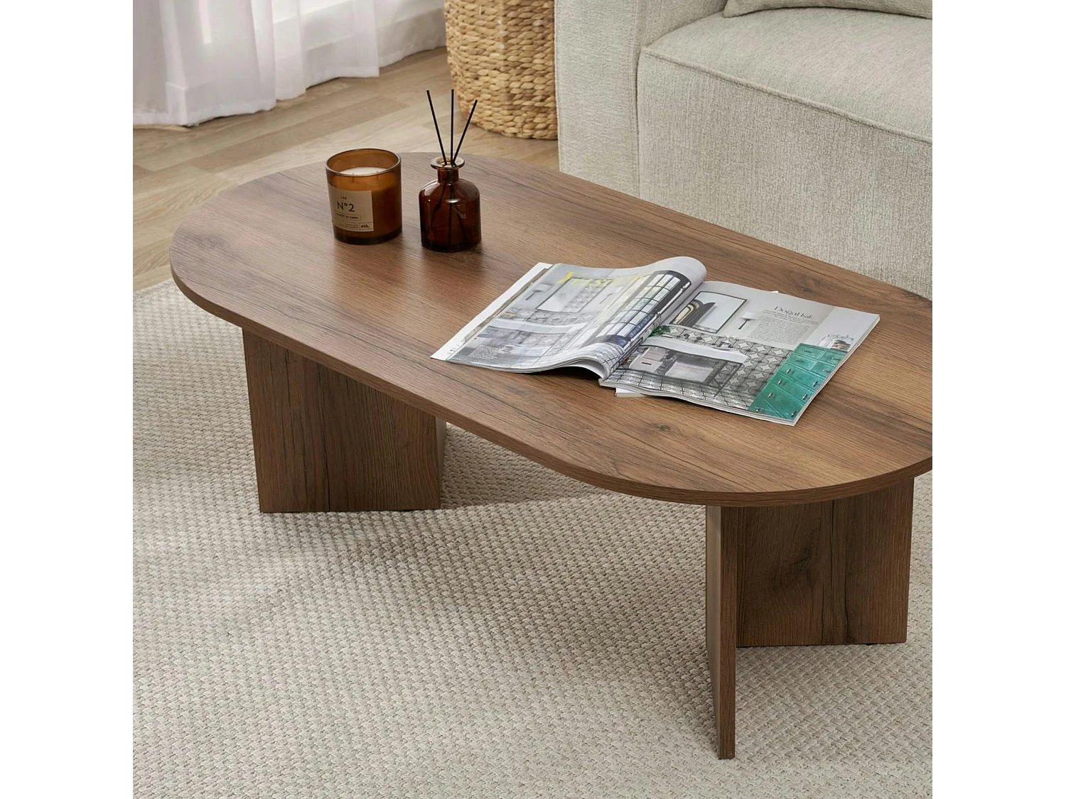 Table basse ovale effet noyer foncé - pieds en V MARFA