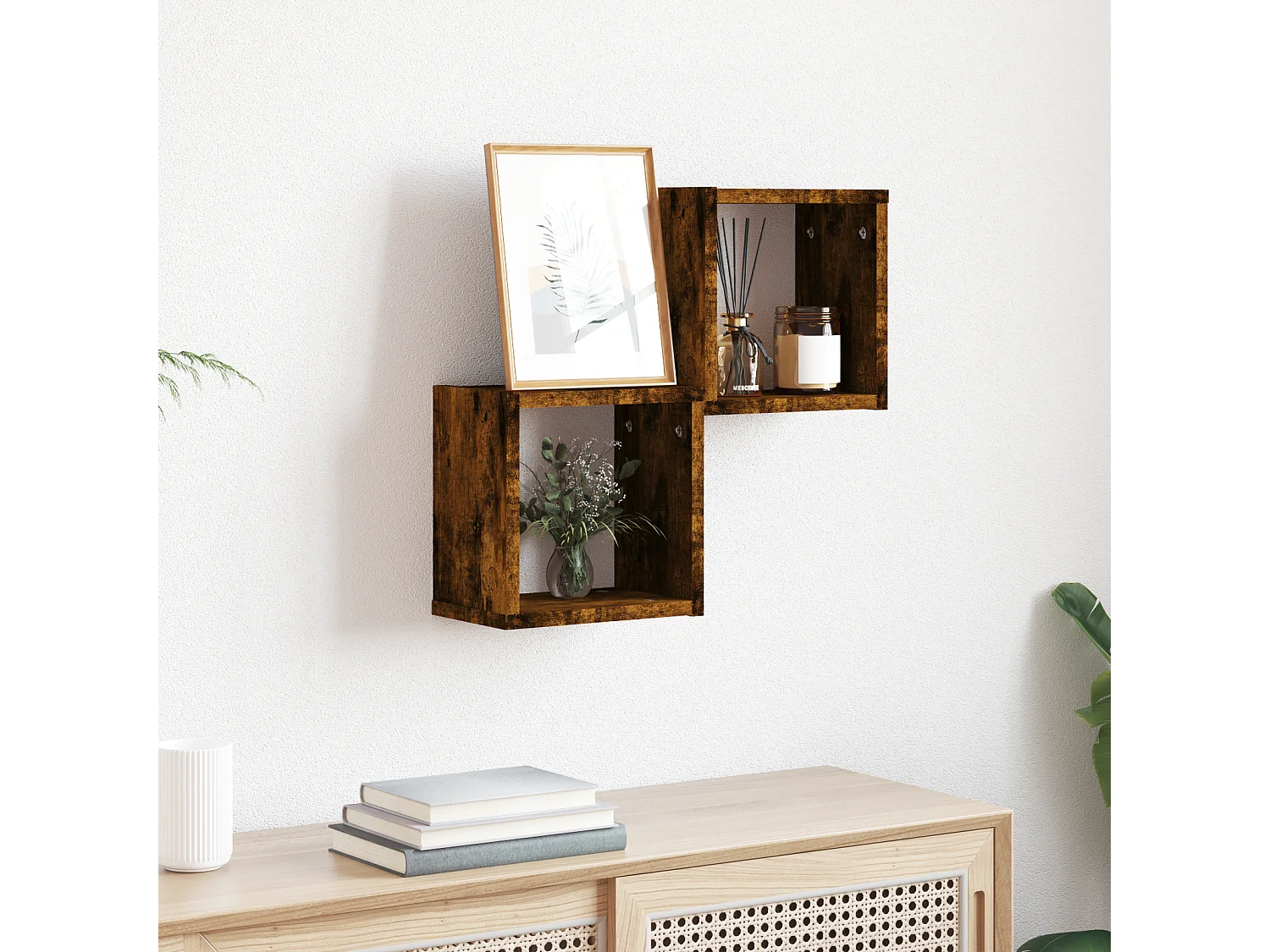 Wandwürfel, 2er-Set Regale aus Räuchereiche, 26x15x26 cm, aus Spanplatte.
