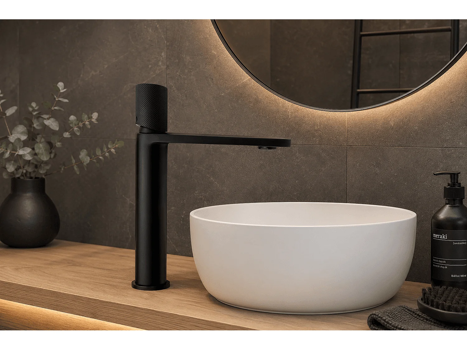 Robinet mitigeur haut strié noir mat