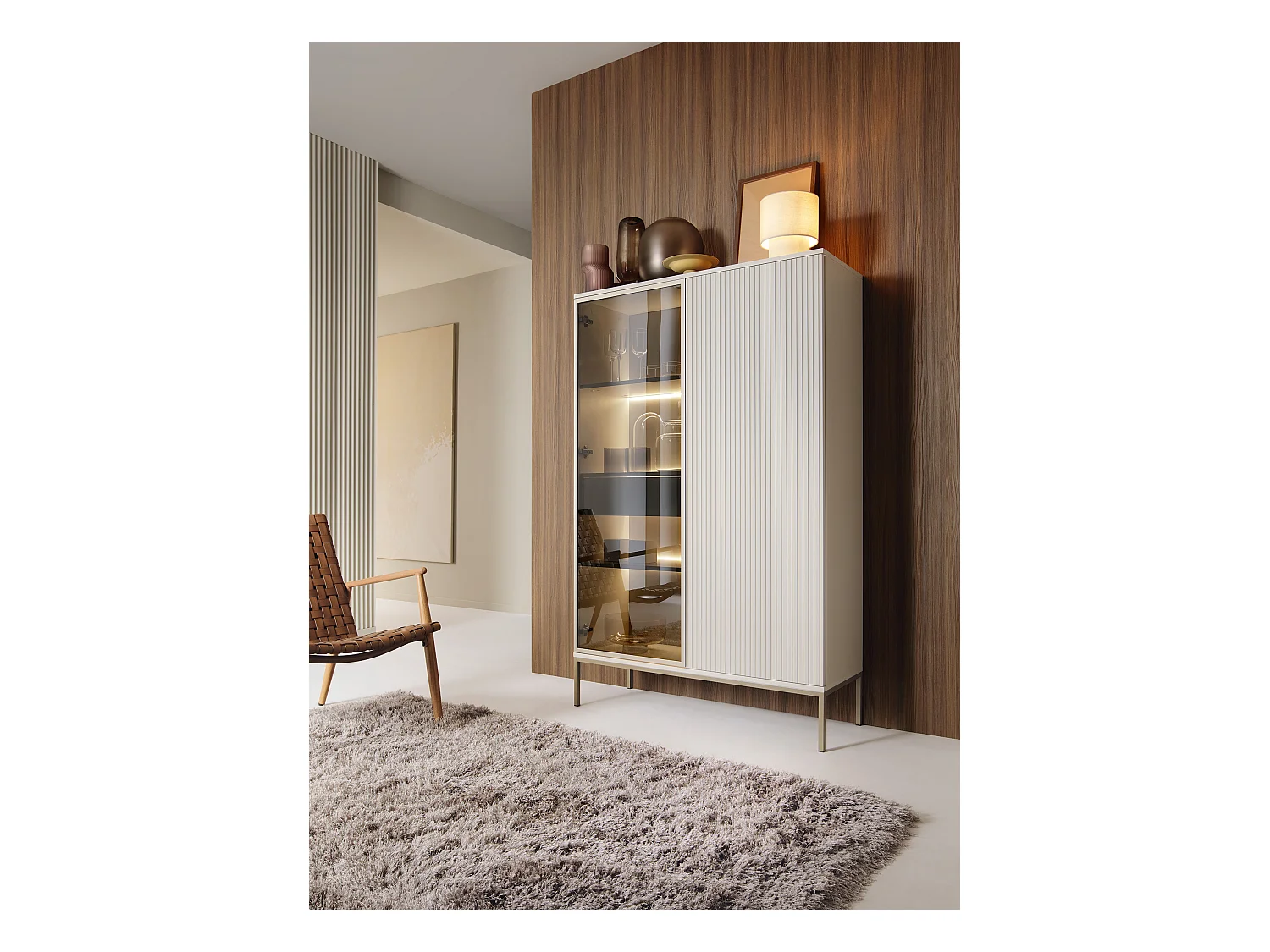 Vitrine haute moderne à façade cannelée, 104 x 166 x 39 cm, Cachemire / Or