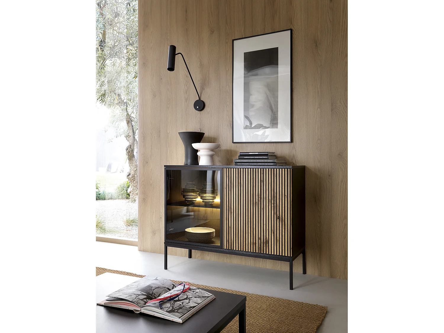 Commode étroite moderne à façade cannelée, 104 x 83 x 39 cm, chêne noir / Wotan