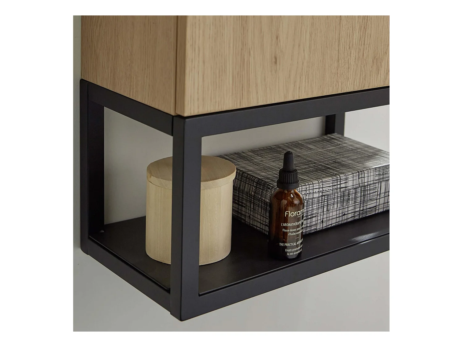 Conjunto de lavabo NOVA de metal y madera con grifería negra y estante de espejo