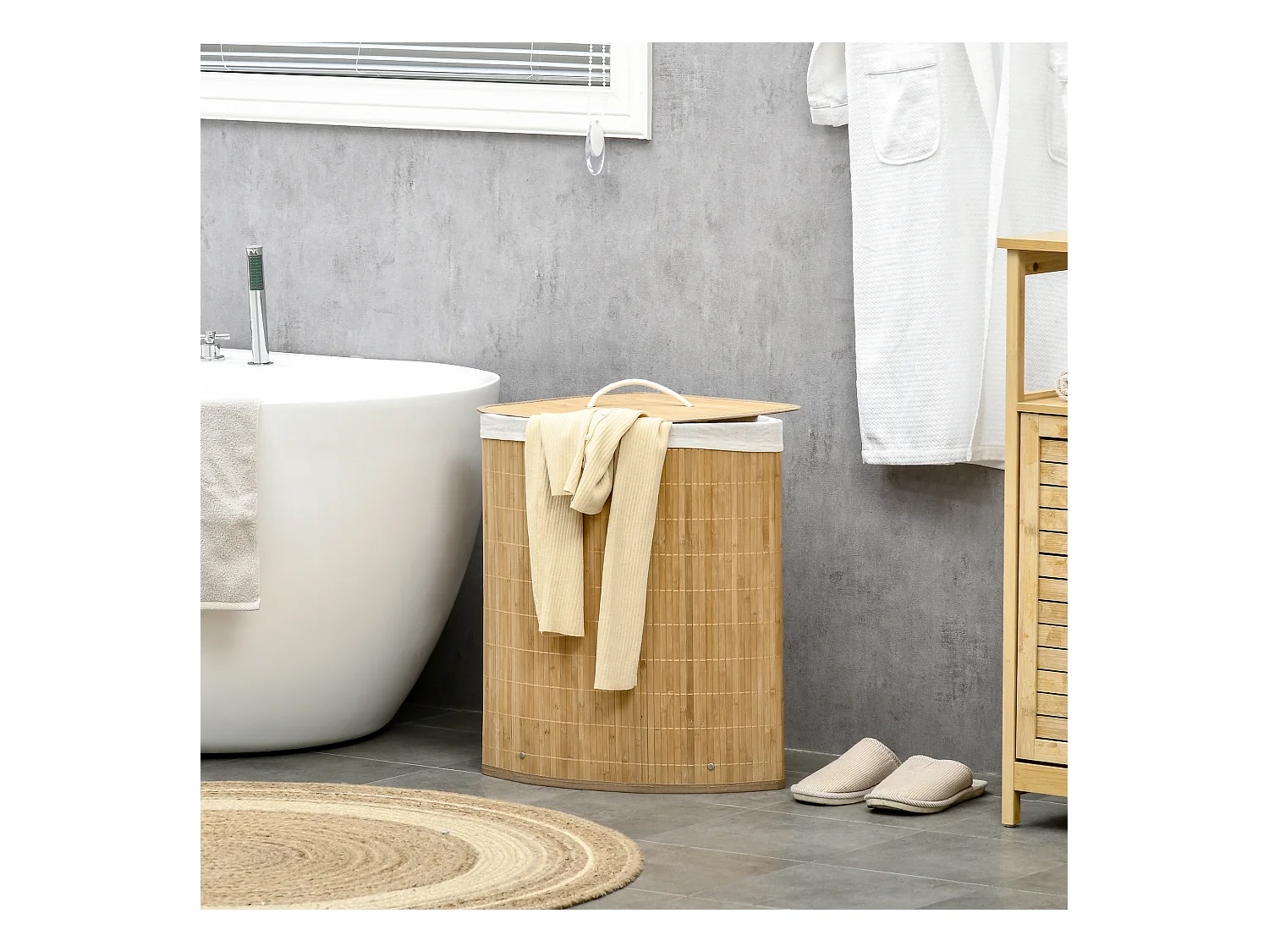 Cesto portabiancheria con coperchio triangolare in bambù color legno