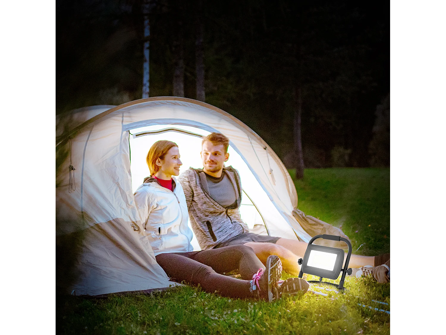 Faretto led da lavoro da 6500k con testa girevole e supporto nero