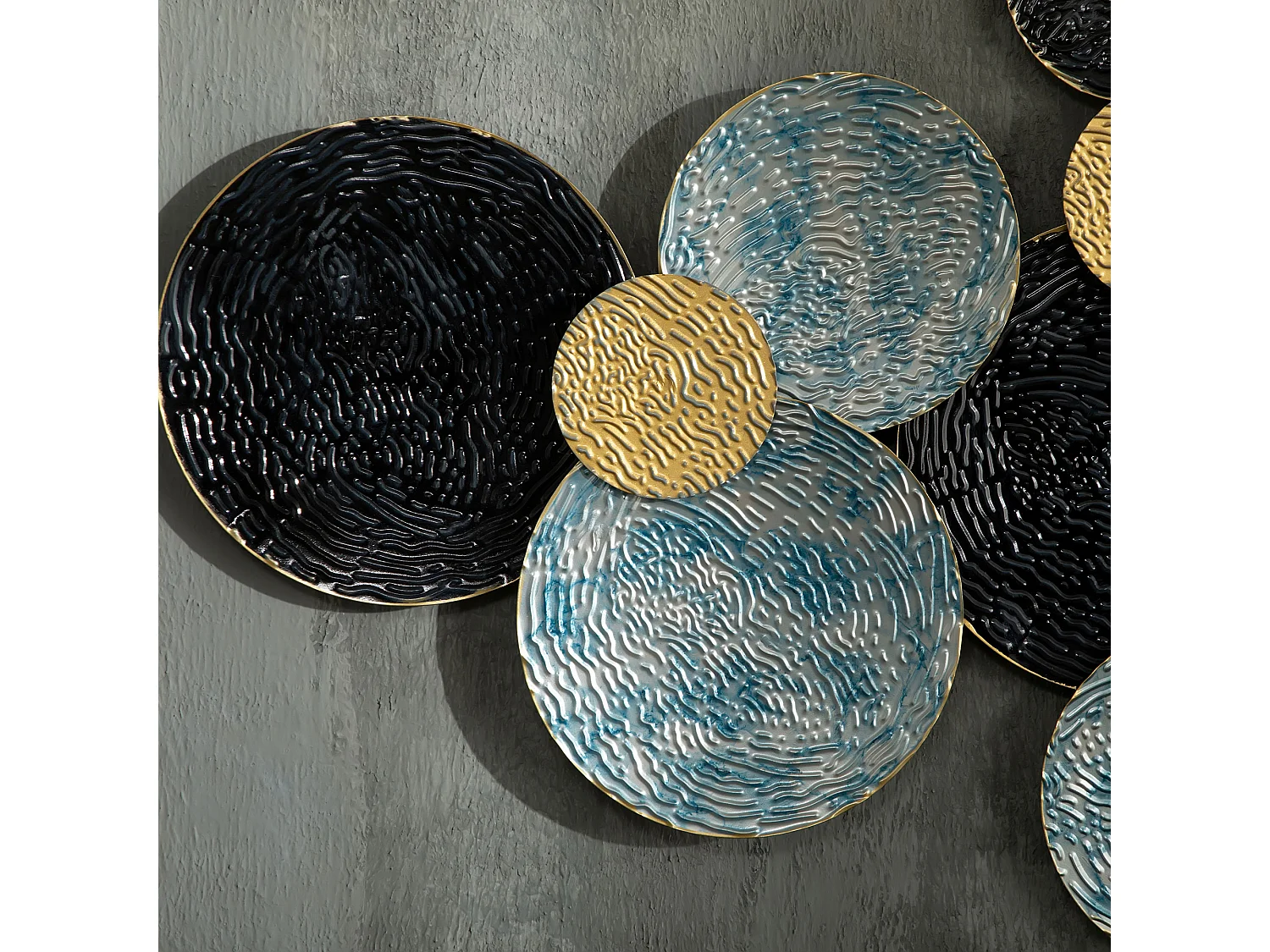 Wall art in metallo 3d a cerchi 133x66cm blu nero oro