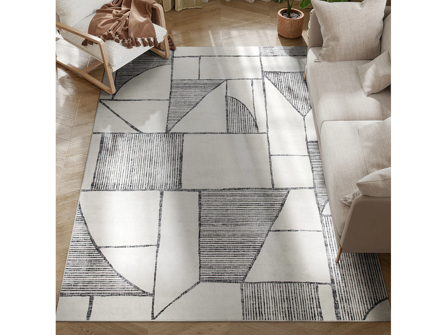 Tappeto moderno a linee geometriche in poliestere multicolore