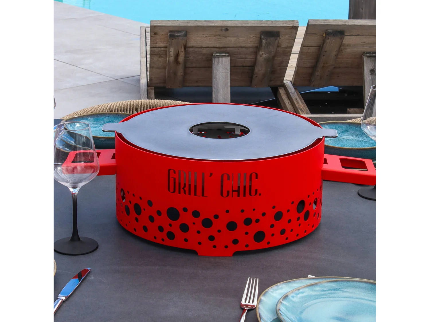 P'TIT GRILL Brasero Double Cuve ACIER 39.5 x17.5cm - Rouge - Dynamique et compact idéal pour de petites soirées extérieures