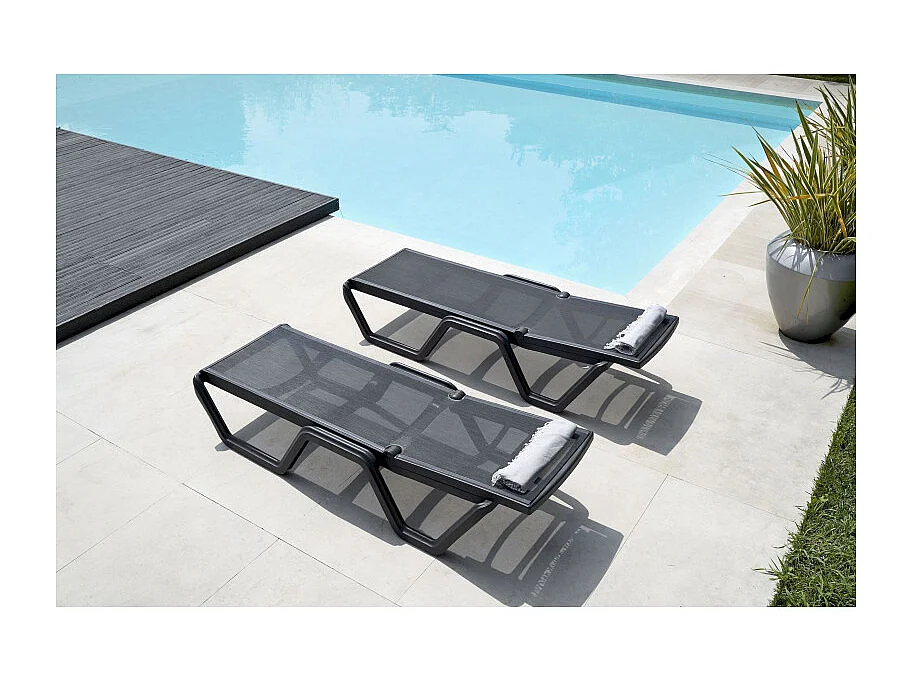 Bain de soleil sur roulettes VELA gris