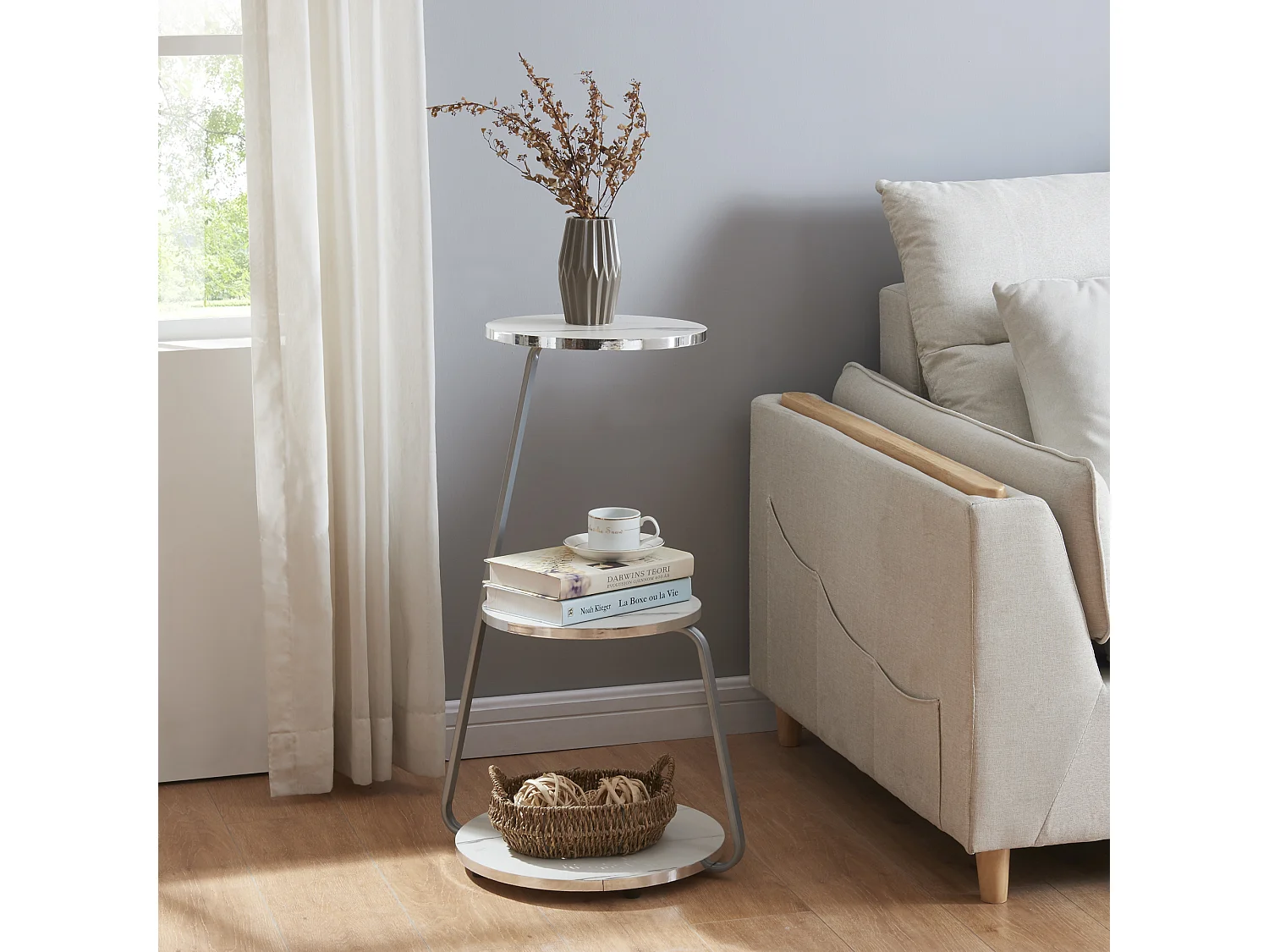 Table d&#039;appoint Sipoo à 3 niveaux 74 x 46 x 37 cm marbre blanc / argenté [en.casa]