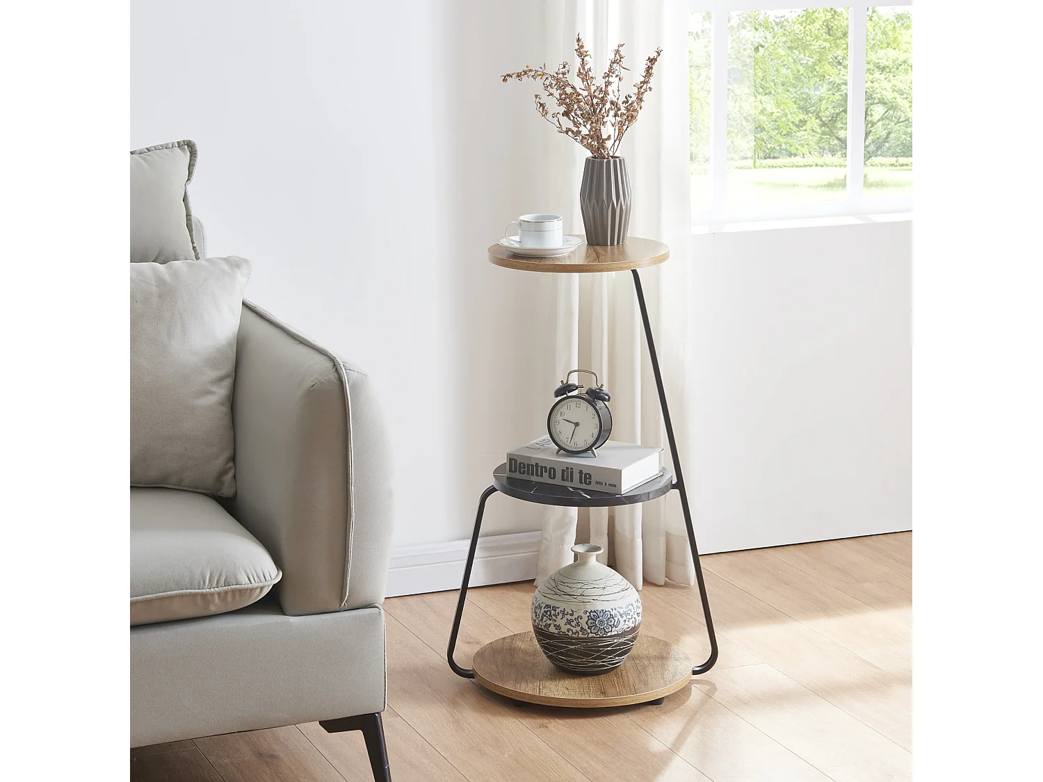 Table d'appoint Sipoo à 3 niveaux 74 x 46 x 37 cm effet noyer / marbre noir / noir [en.casa]