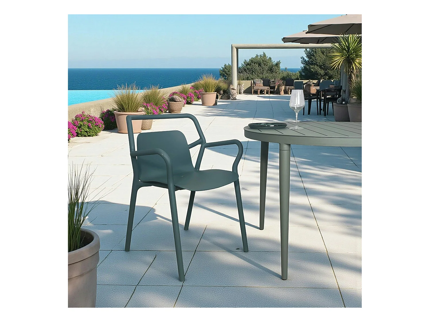 Chaise de jardin design bleue, empilable (lot de 2) PINETO