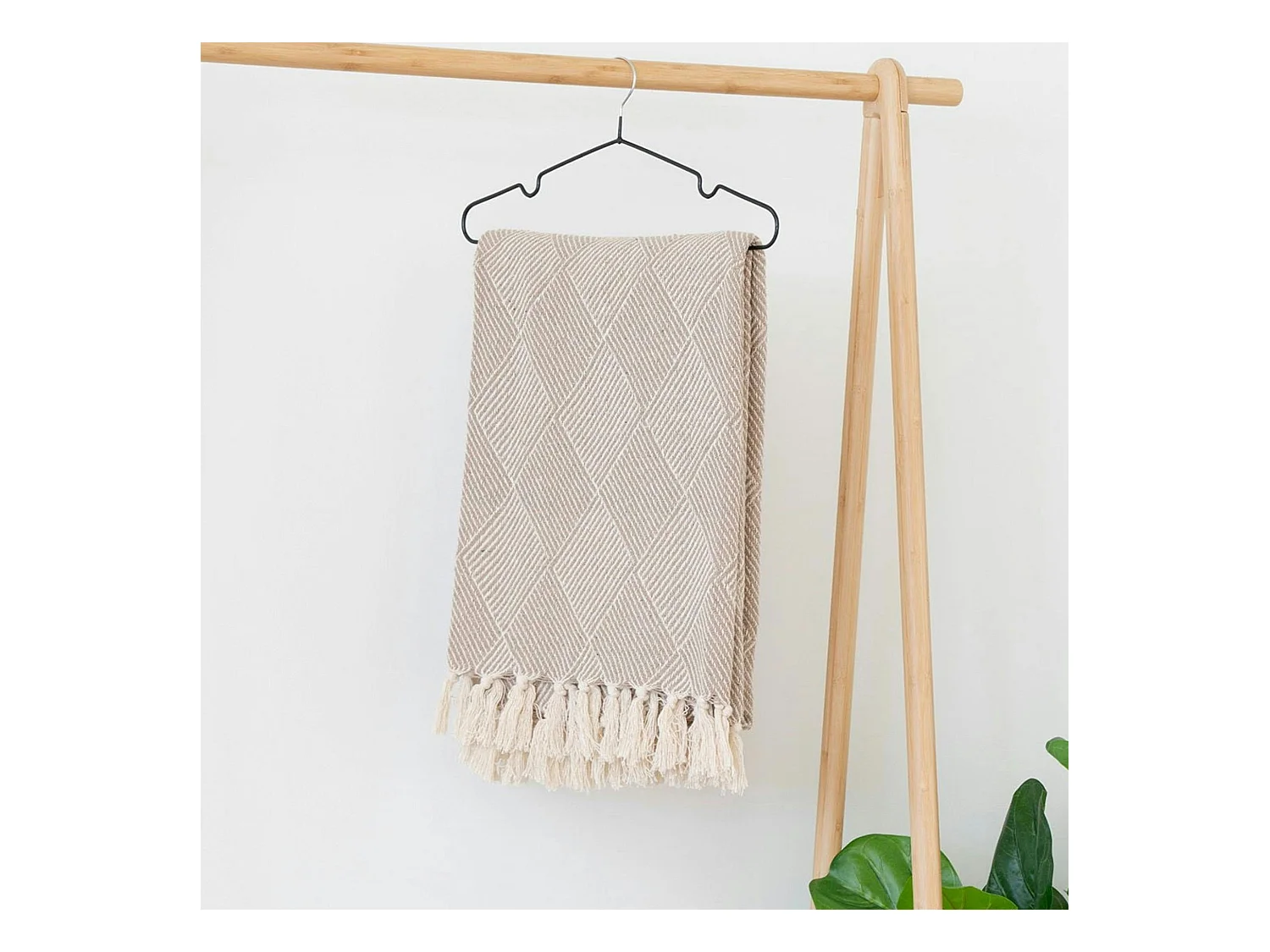 Jeté de canapé beige motif losanges - 130x180 cm FALLON