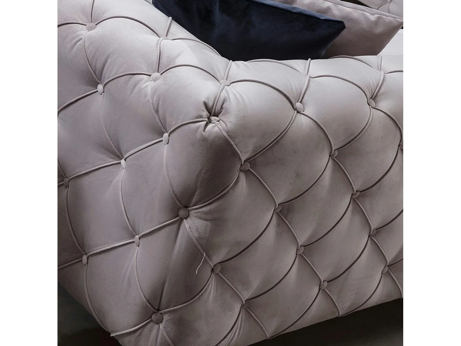 Canapé 2 places gris clair en velours capitonné DOVER